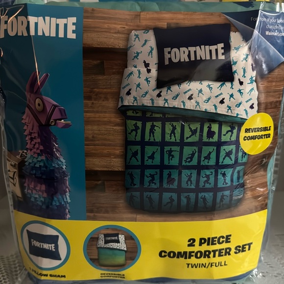 Fortnite Boogie Emote Twin Sheet Set and Reversible Comforter Bedding - Picture 3 of 10